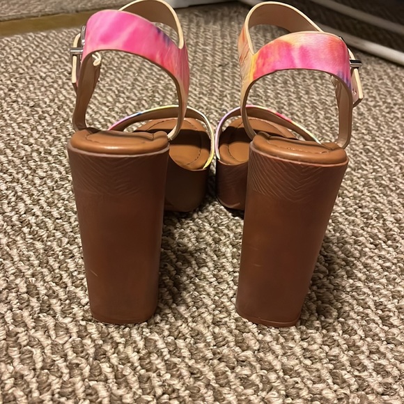 Gianni Bini multicolored heels from Dillards. Size 9.5 - Picture 4 of 6